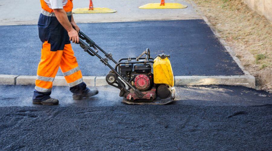 Professional gutter cleaning in Plymouth, ME